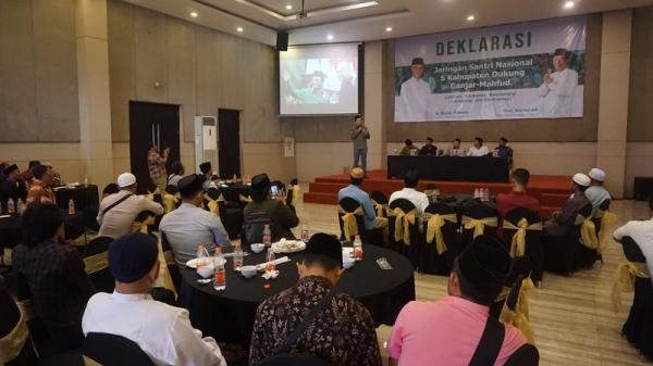 Di Hadapan TGB Zainul Majdi, Jaringan Santri Nasional Tapal Kuda Nyatakan Dukung Ganjar-Mahfud