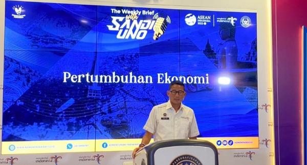 Covid-19 Meningkat Jelang Libur Nataru, Sandiaga Uno: Belum Ada Kebijakan Pembatasan Wisata