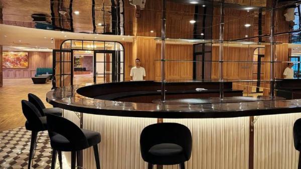 Ada bar di dalam gedung