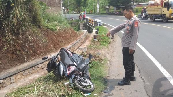 Kecelakaan Di Garut Pelajar Tewas Usai Motor Gagal Nyalip Lalu Tabrakan Dengan Truk 1419