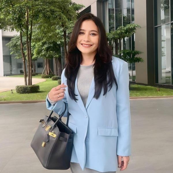 Artis punya rumah mewah miliaran saat masih muda. (Foto: instagram)