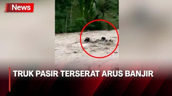 Sopir Sempat Minta Tolong, Truk Pasir Terserat Arus Banjir di Banjarnegara