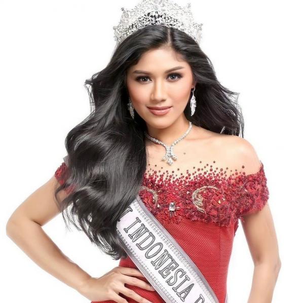 Transformasi artis dulunya pegawai bank kini menantu Presiden. (Foto: instagram)