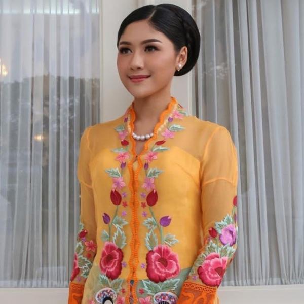 Transformasi artis dulunya pegawai bank kini menantu Presiden. (Foto: instagram)