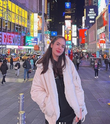 Potret cantik Steffi Zamora. (foto: Instagram)