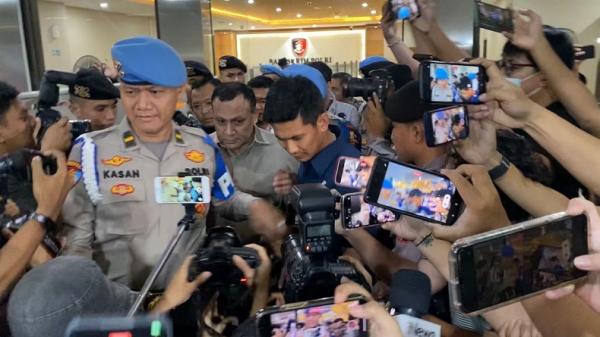 Firli Bahuri Rampung Diperiksa Polisi 10 Jam, Enggan Berkomentar ke Media