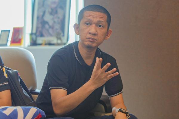 Coach Endy Wisuda sukses mempopulerkan Biliar Tanpa Judi di Indonesia. (Foto: iNews Media Group/Aldhi Chandra Setiawan)