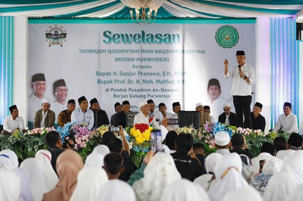 Ganjar-Mahfud Bakal Siapkan Anggaran Rp4 Triliun untuk Insentif Guru Agama