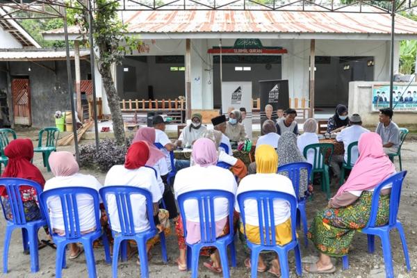 Relawan Ganjar-Mahfud Sosialisasi Program Unggulan Insentif Guru Ngaji di Desa Setiling Lombok