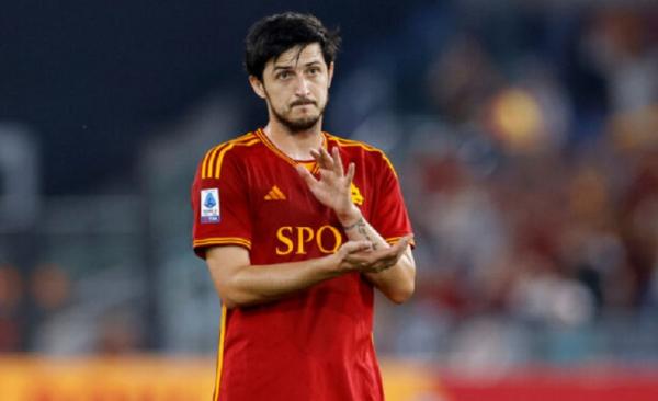 Sardar Azmoun Anak buah Jose Mourinho di AS Roma Sardar Azmoun dicoret dari skuad Iran vs Indonesia di laga uji coba. (Foto: AS Roma)