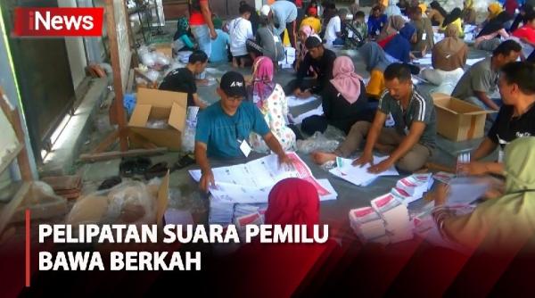 Berkah Pemilu, KPU Bojonegoro Libatkan 300 Warga dalam Pelipatan Surat Suara