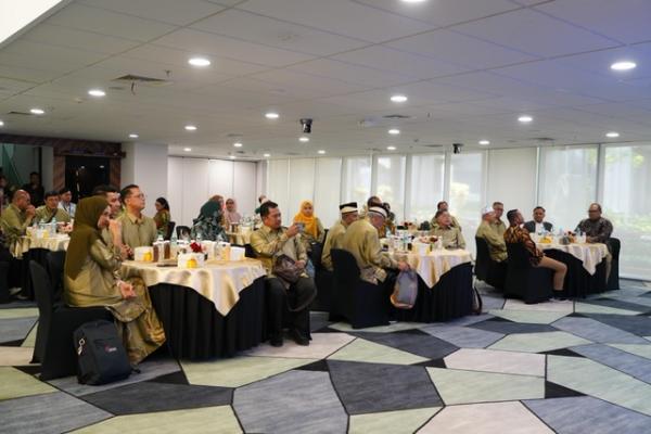 studi banding ASEAN Cooperative Organization x PNM ASEAN Cooperative Organization (ACO) yang diwakili oleh ANGKASA dan Koperasi Pembiayaan Syariah Angkasa Berhad (KOPSYA Angkasa) Malaysia melakukan studi banding ke PNM. (Foto: dok PNM)