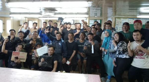 Sambangi ABK di Cape Town Afsel, Konjen RI Ditanya soal Nyoblos Pemilu di Laut