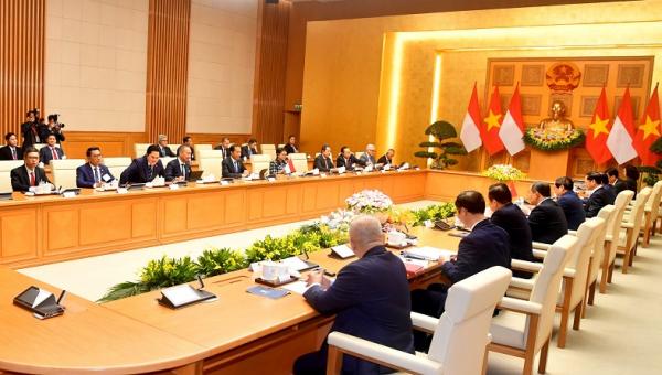 Presiden Jokowi-PM Vietnam Tetapkan Target Perdagangan 15 Miliar Dolar ...