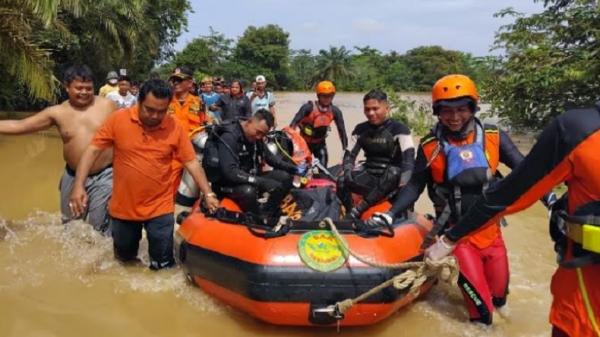 Hilang Terseret Arus Sungai Batanghari, Siswanto Ditemukan Tewas Di ...