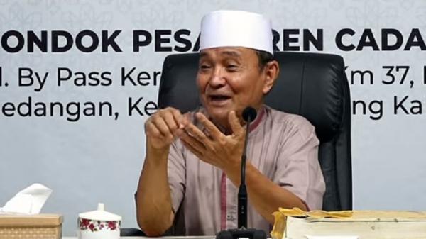 Profil Buya Syakur, Ulama Kharismatik asal Indramayu yang Meniti Pendidikan hingga ke Oxford