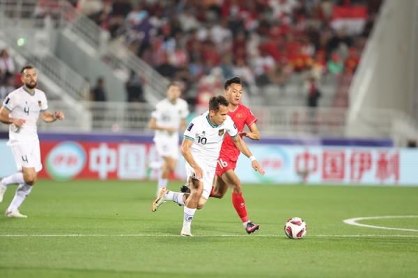 Timnas Indonesia naik ke peringkat 3 klasemen Piala Asia 2023 grup D. Indonesia baru saja menang atas Vietnam di laga kedua grup D. (foto: PSSI)