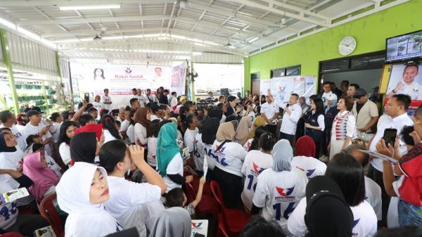 Nyanyi Bareng Mars Perindo di Kelurahan Tanah Tinggi