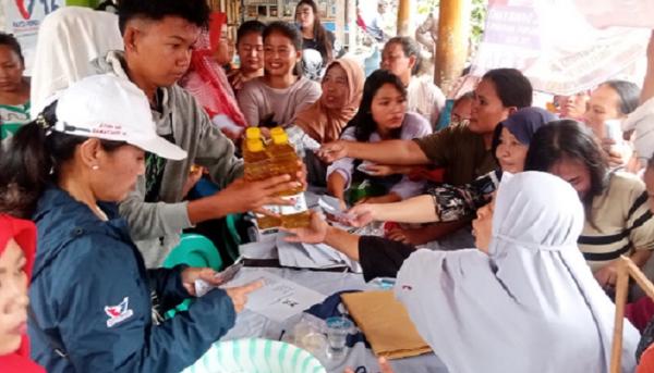 Caleg Perindo Gelar Bazar Minyak Goreng Murah di Kabupaten Bekasi