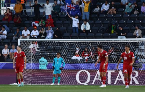 kiper_timnas_indonesia_ernando_ari kiper_timnas_indonesia_ernando_ari