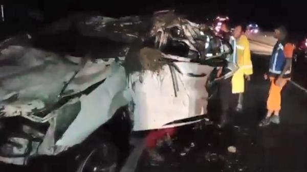 Kronologi Kecelakaan Mobil Ketua PCNU Jember  di Tol Solo-Ngawi, hendak Hadiri Harlah di Jogja (Foto: iNews/Asfi Manar)
