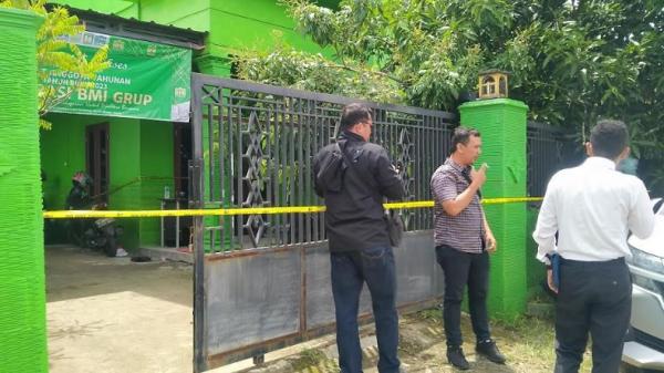 Kondisi bangunan kantor Koperasi yang menjadi TKP OB membacok seluruh pegawai koperasi. (Foto : Abdul Rohman/MPI)