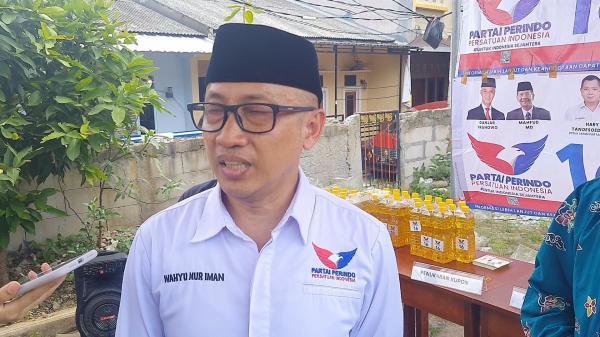 Caleg Partai Perindo Wahyu Nur Iman Didoakan Warga Lolos ke DPRD DKI