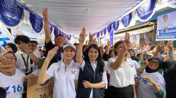 Liliana Tanoesoedibjo Ajak Emak-emak di Kebon Jeruk Berjuang Bersama demi Indonesia Sejahtera