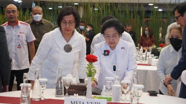 Hasto Ungkap Isi Pertemuan Megawati Dengan Sri Mulyani