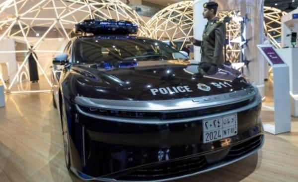 Saudi Luncurkan Mobil Polisi Canggih, Dilengkapi AI dan Drone Bisa Lacak Penjahat