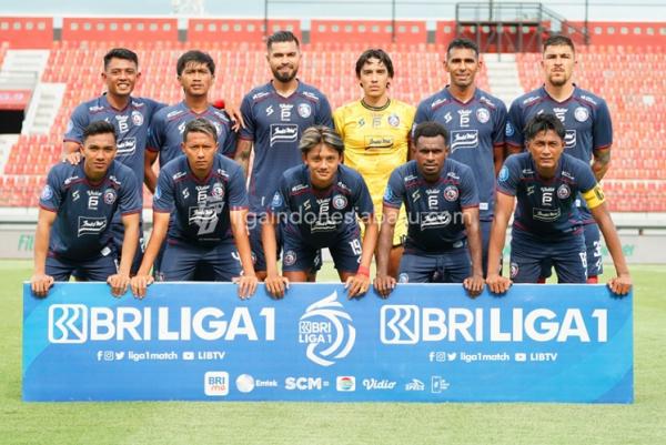 Fernando Valente Dipecat karena Tak Bisa Angkat Arema dari Zona Degradasi