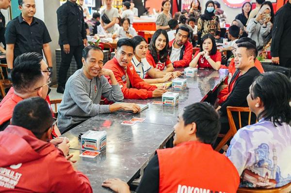 Presiden Joko Widodo Bertemu Pengurus PSI di Kota Medan