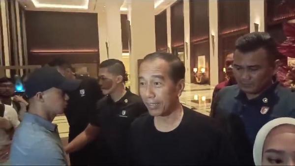 Jokowi Datangi Hotel Tempat Gibran Menginap, Ada Apa?