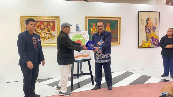 Pembukaan pameran Tatap Rupa oleh para alumni UNJ. (Foto: Wiwie Heriyani)