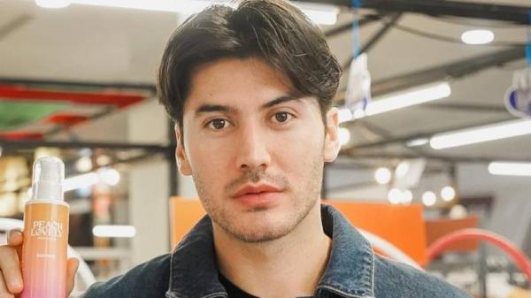 Profil dan Biodata Bara Valentino, Artis Berdarah Afghanistan yang Berjualan Mie Aceh