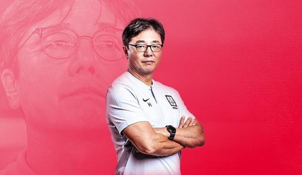 Hwang Sun-hong Pelatih Timnas Korea Selatan Hwang Sun-hong ditunjuk menjadi pelatih sementara Timnas Korea Selatan. (Foto: Instagram @thekfa)