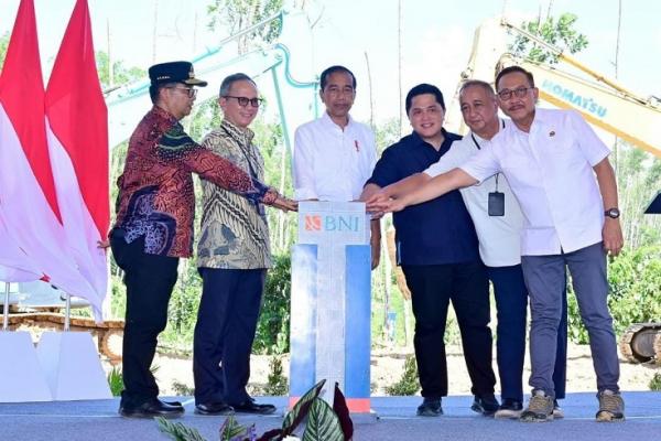 Presiden Joko Widodo saat menghadiri groundbreaking Gedung Kantor BNI di IKN. (Foto: BPMI Setpres)