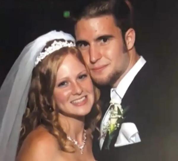 Kris dan Brandon menikah pada 2006. Malangnya, sang suami mengalami kecelakaan parah dua tahun pascapernikahan mereka. (Foto: Dok. pribadi Kris Amstrong via NYP)