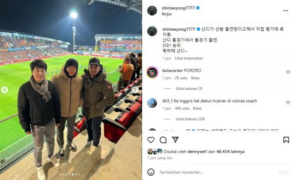 Pelatih Shin Tae-yong menonton aksi Sandy Walsh bersama KV Mechelen vs Westerlo di Liga Belgia, Sabtu (9/3/2024) dini hari WIB. (Foto: Instagram @shintaeyong7777)