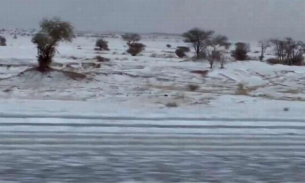 Masya Allah, Begini Penampakan Gurun Pasir Arab Saudi Diselimuti Salju saat Ramadhan