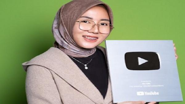  Perjalanan Inspiratif Bu GM Menjadi Konten Kreator YouTube yang Sukses