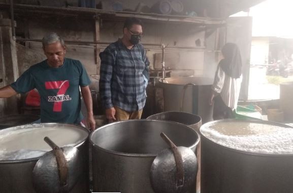 Pengusaha tahu di Cipayung, Mardi. (Foto: iNews.id)