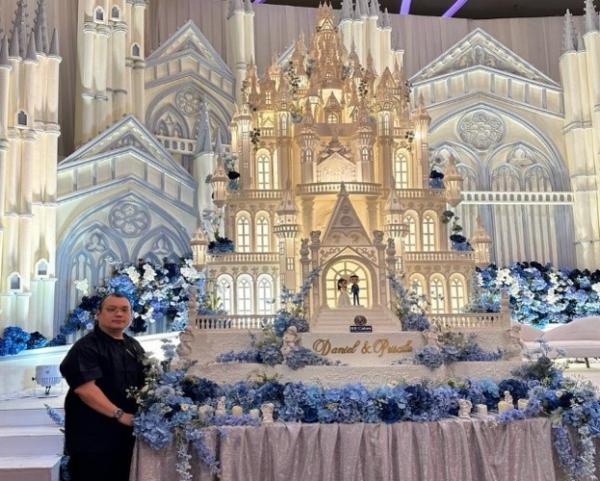RRCakes sukses menjadi pelopor industri custom cake. (Foto: ist)