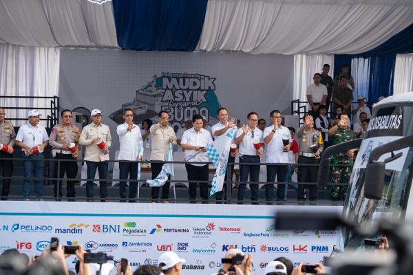 Pegadaian Mudik Asyik Flag off keberangkatan Mudik Asyik bersama BUMN PT Pegadaian 2024. (Foto: dok Pegadaian)