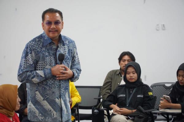 MK Tolak Seluruh Gugatan AMIN dan Ganjar-Mahfud, Denny JA: Saatnya Politik Move On