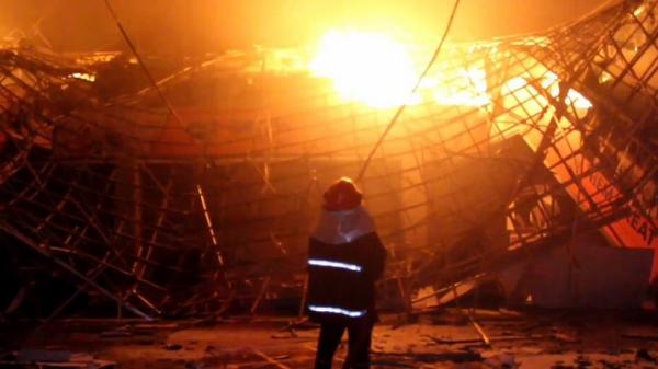 Kebakaran Graha Mulia Plaza Lumajang, Api Berkobar Hebat Disertai Ledakan