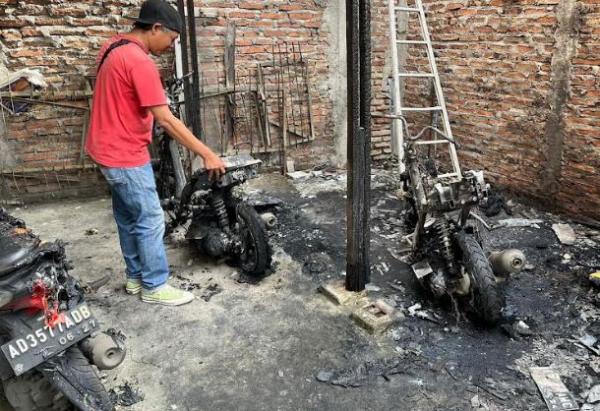 Kebakaran di Semarang, 10 Sepeda Motor dalam Garasi Kos Ludes Dilalap Api