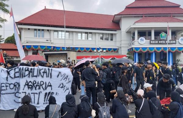 Ribuan Pekerja Dan Mahasiswa Peringati Hari Buruh Di Kota Malang