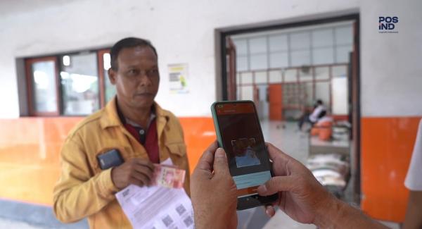 Pos Ind Salurkan Bansos PKH dan Sembako 2024 Lewat Aplikasi Pos Giro Cash