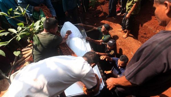 SMK Lingga Kencana Pastikan Korban Kecelakaan Maut Bus di Subang Dapat Santunan